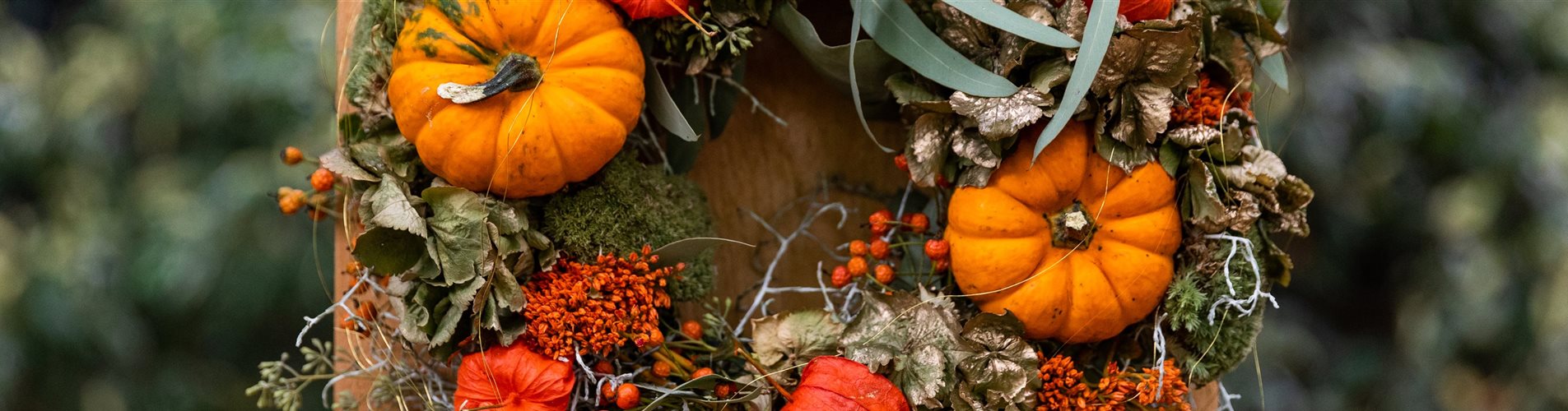 Herbstambiente - Kranz mit Kürbissen
