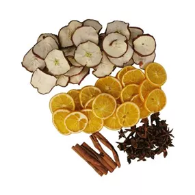 Früchte und Gewürze sortiert Früchte und Gewürze sortiert