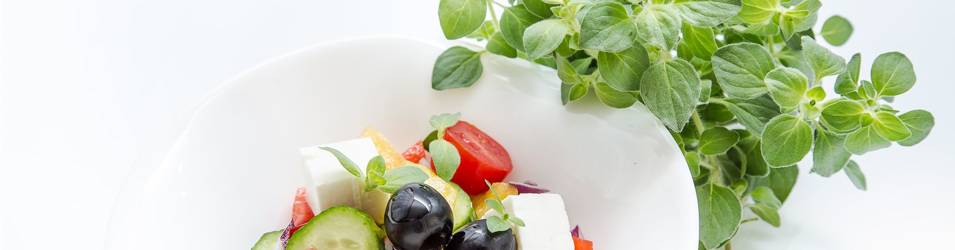 Griechischer Salat mit Oregano