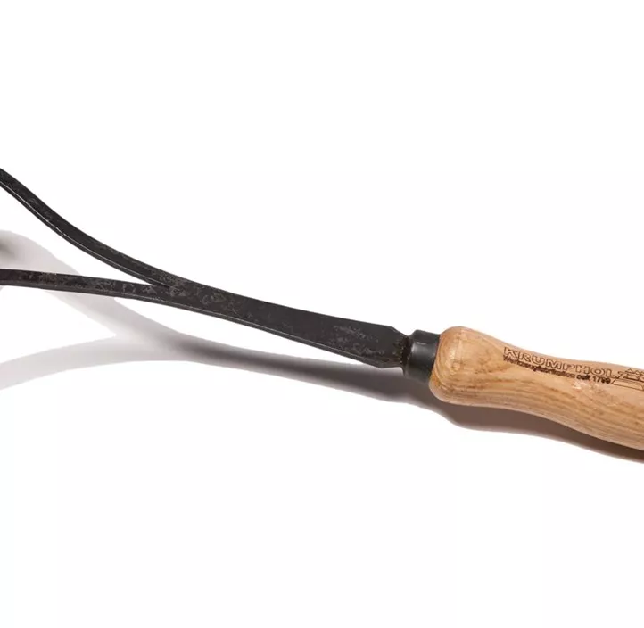 Handrechen mit Eschengriff