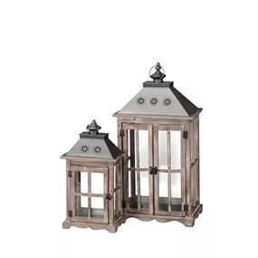 Laterne mit Metalldach