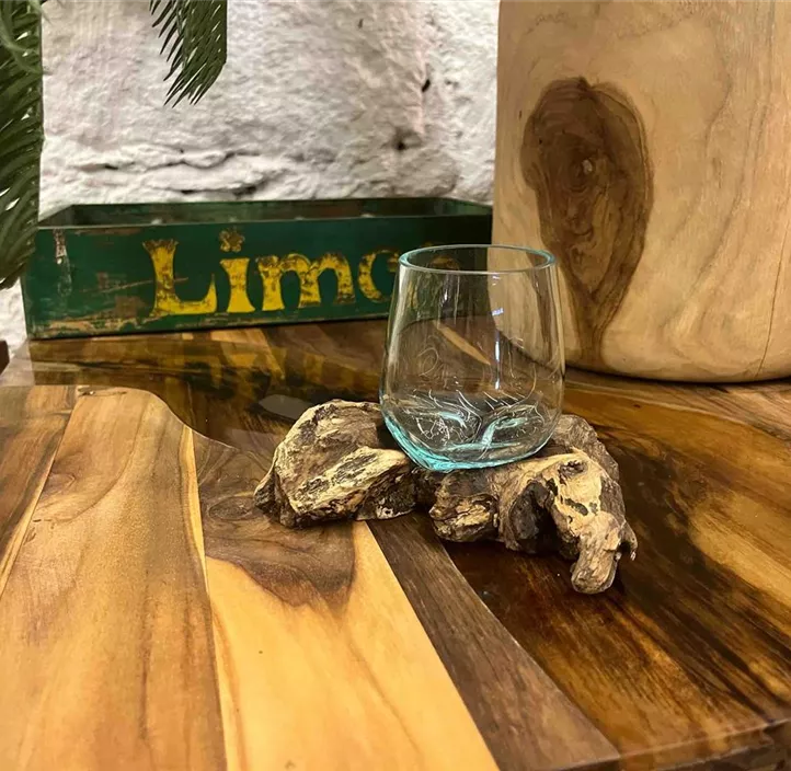 Glas Super Mini auf Schwemmholz