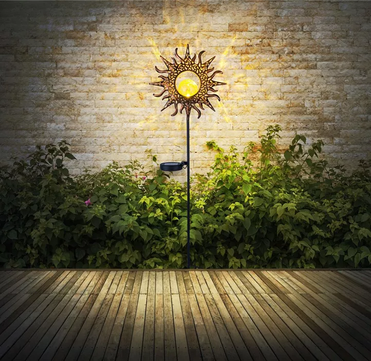 Solarleuchte Sonne mit Glaskugel auf Stab