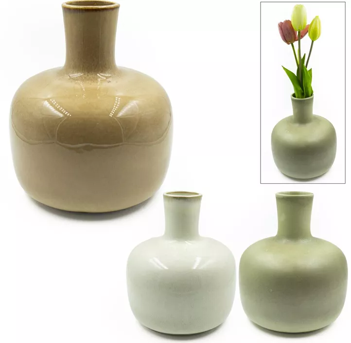 Vase Eukalyptus und Sand