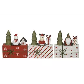 Geschenk mit Weihnachtsdeko