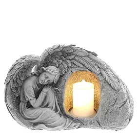 Engel mit LED-Kerze