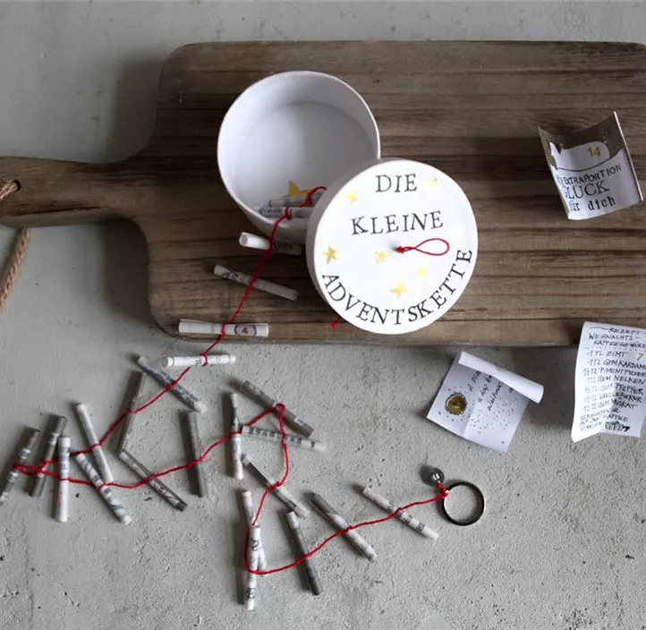Adventskalenderkette in der Dose Adventskalenderkette in der Dose