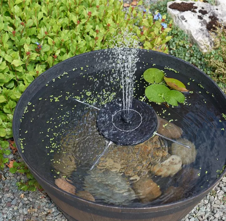 Solar Springbrunnen schwimmend
