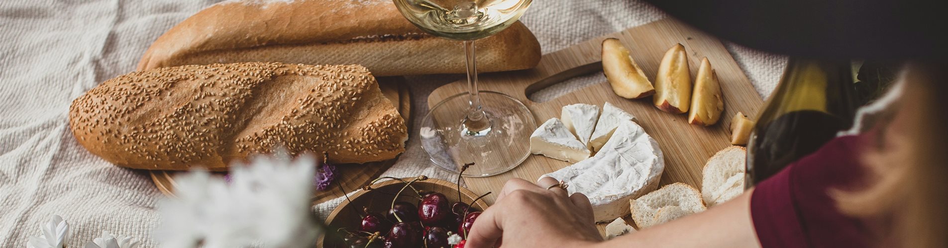 aleksandra-dementeva-BoMS8D4ewcI-unsplash-0-559-4160-2340