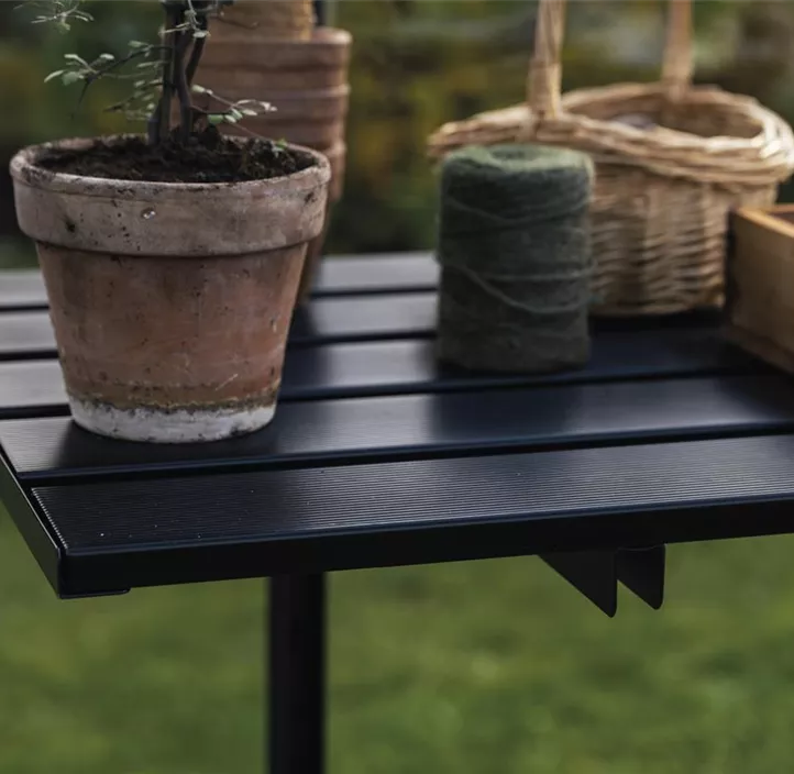 Klappbarer Lamellentisch