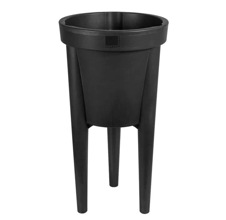 Pflanztopf auf 3 Beinen