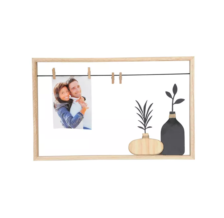 Holzrahmen mit Vasen