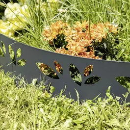 Rasen - und Gestaltungskante Blätter