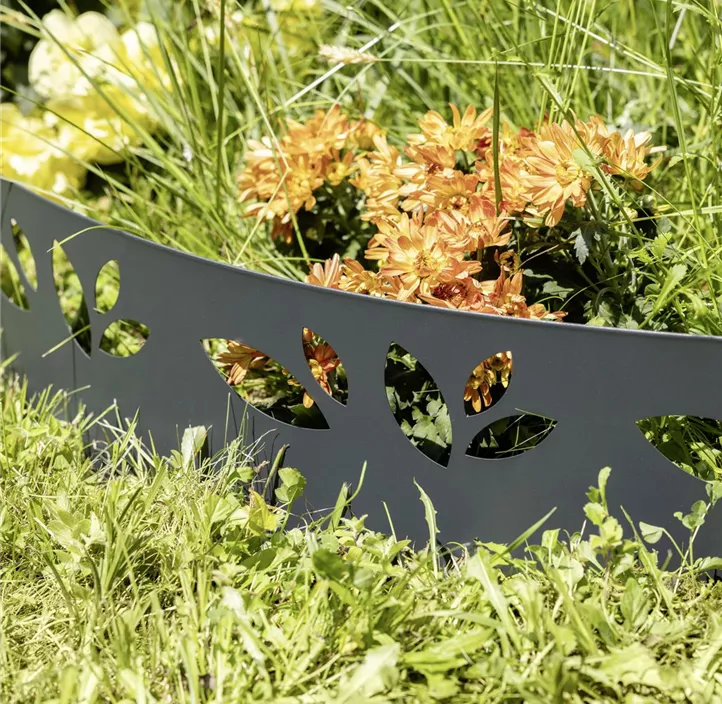 Rasen - und Gestaltungskante Blätter