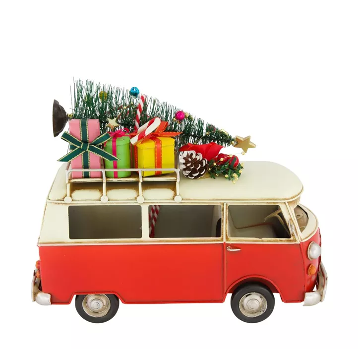 Bus mit Weihnachtsbaum aus Metall